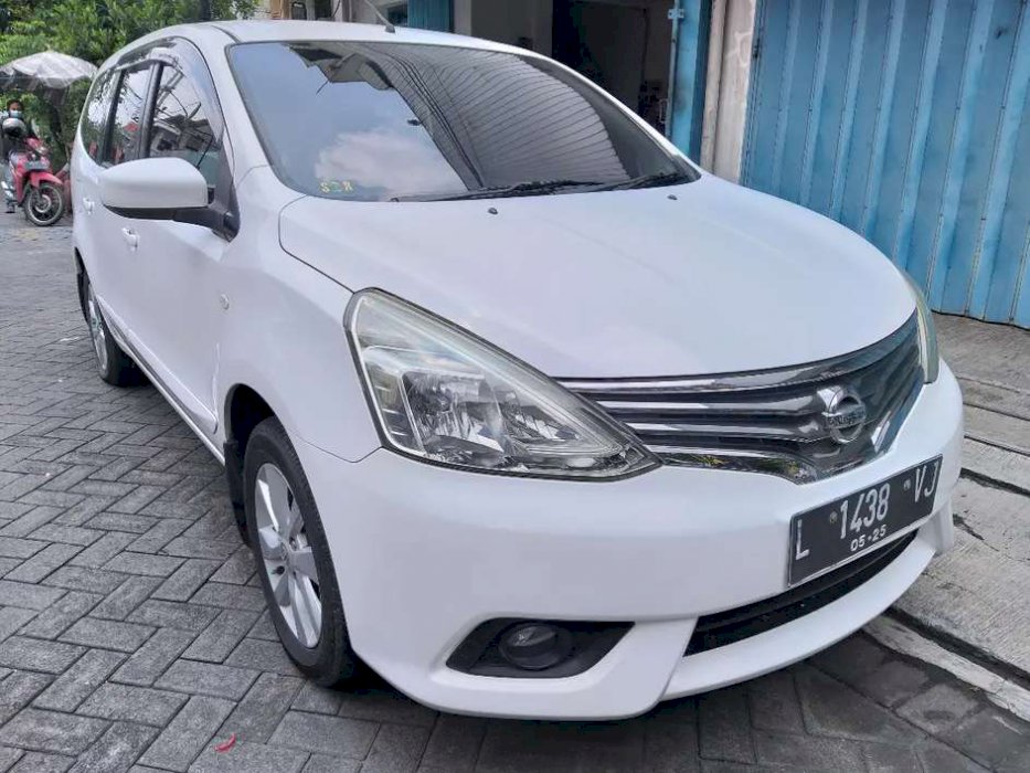 nissan grand livina 2015 matic